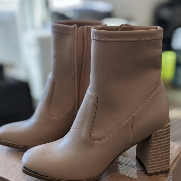 DV by Dolce Vita Shoes - DV by Dolce Vita Jordy Sock Boots DV